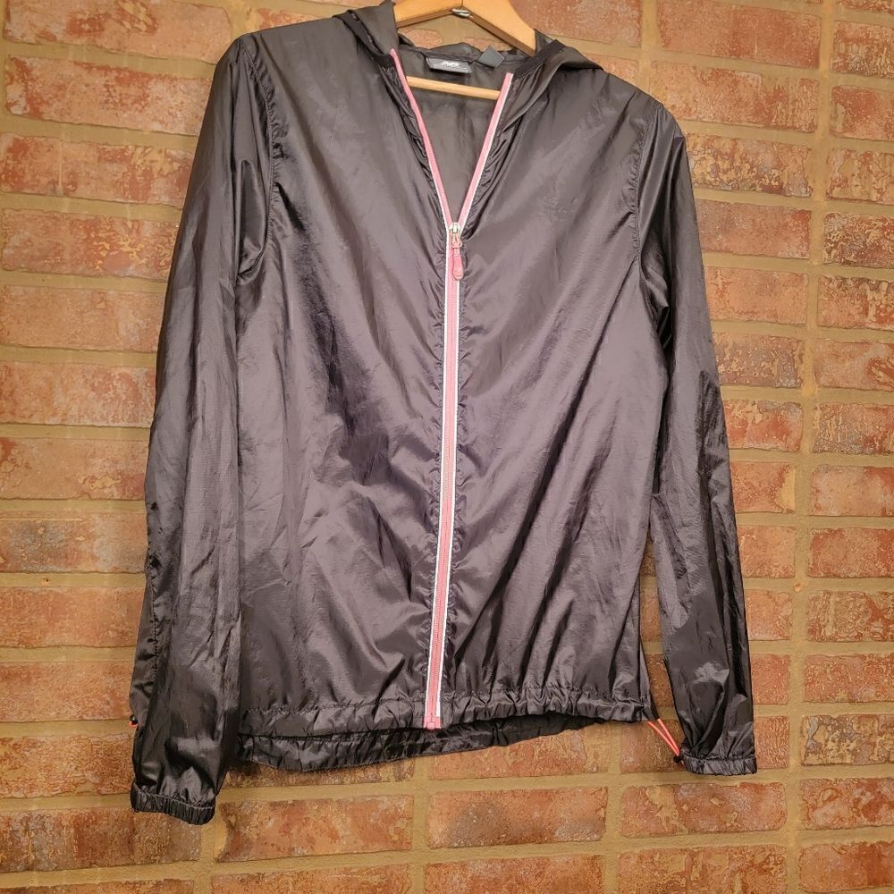 New Balance Womens Size Hooded Windbreaker Jacket Black size medium